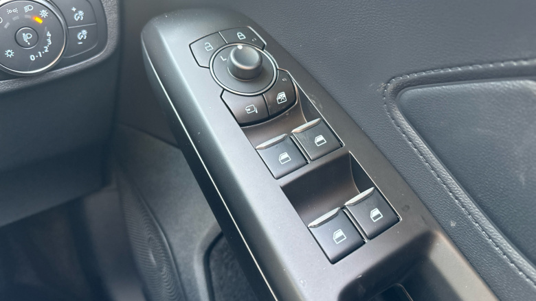 Ford Focus 1.0 EcoBoost Hybrid mHEV 155 Titanium X 5dr Auto Petrol Estate